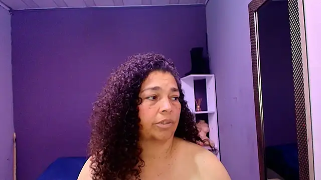 Snapshot of NinaBlazee chatting on 10-06-25, 06:08 NinaBlazee online show from 10-06-25, 06:08