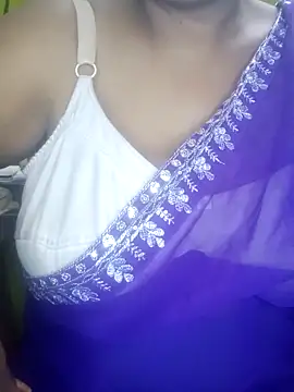 Snapshot of Ritika_Hot chatting on 09-09-25, 11:14 Ritika Hot online show from 09-09-25, 11:14