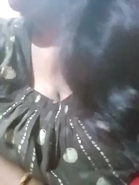 Snapshot of Ritika_Hot chatting on 10-28-25, 12:11 Ritika Hot online show from 10-28-25, 12:11