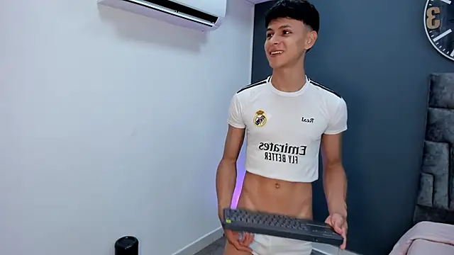 stephane rouss online show from 11-17-25, 08:24