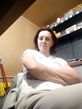 Snapshot of KimmyAghora chatting on 09-16-25, 11:00 KimmyAghora online show from 09-16-25, 11:00