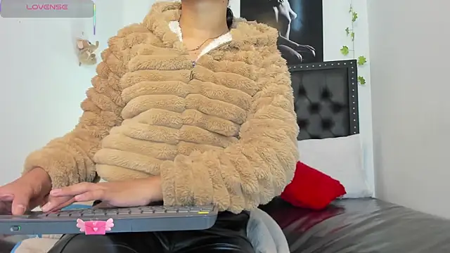 ScarlettVell online show from 01-12-26, 07:20