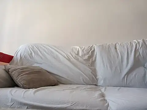 Snapshot of Feistysausage chatting on 09-18-25, 10:40 Feistysausage online show from 09-18-25, 10:40