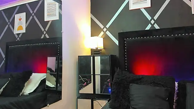 Snapshot of bravepetunia chatting on 10-10-25, 01:01 bravepetunia online show from 10-10-25, 01:01
