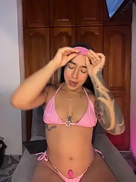 KaditaNavarro online show from 02-15-26, 03:33