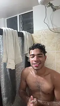 RaphaelDufort online show from 01-10-26, 04:24