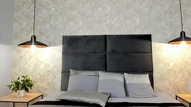 RaphaelDufort online show from 11-07-25, 11:08