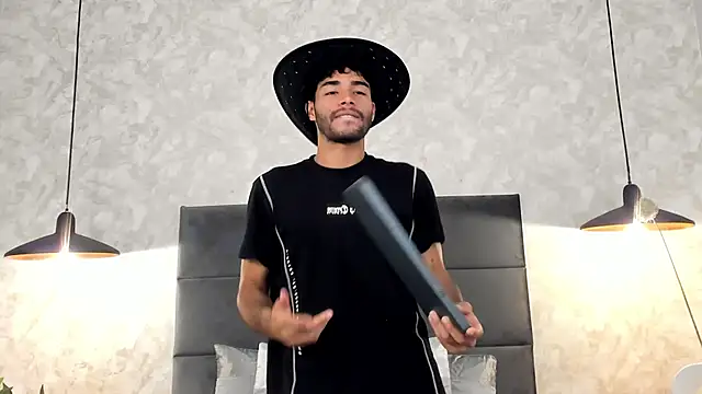 RaphaelDufort online show from 11-19-25, 11:27