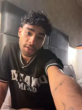 RaphaelDufort online show from 11-20-25, 10:42