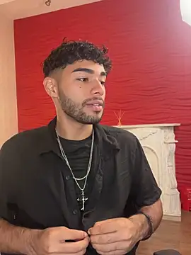 RaphaelDufort online show from 10-31-25, 11:51