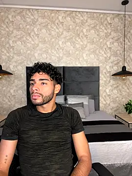 RaphaelDufort online show from 11-08-25, 11:52