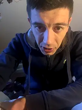 Snapshot of gb7572 chatting on 09-18-25, 08:23 gb7572 online show from 09-18-25, 08:23