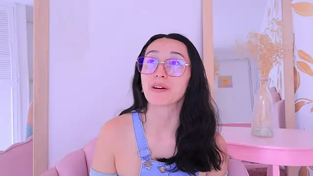 Ginevra esposito online show from 11-28-25, 12:49