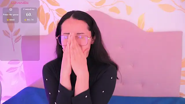 Ginevra esposito online show from 03-18-26, 01:02