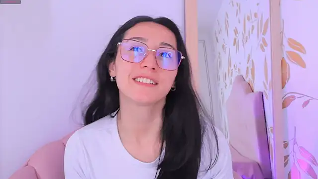 Ginevra esposito online show from 11-18-25, 01:03