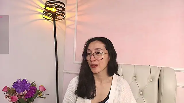 Ginevra esposito online show from 11-21-25, 12:59