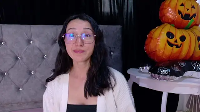 Ginevra esposito online show from 10-30-25, 12:58