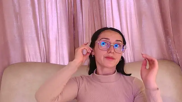 Ginevra esposito online show from 04-09-26, 12:33