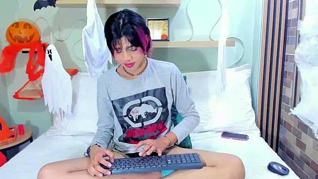 Dan Copers online show from 10-22-25, 02:05