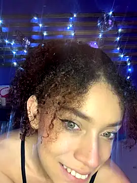 Snapshot of ValentinaStorm1 chatting on 10-05-25, 01:46 ValentinaStorm1 online show from 10-05-25, 01:46