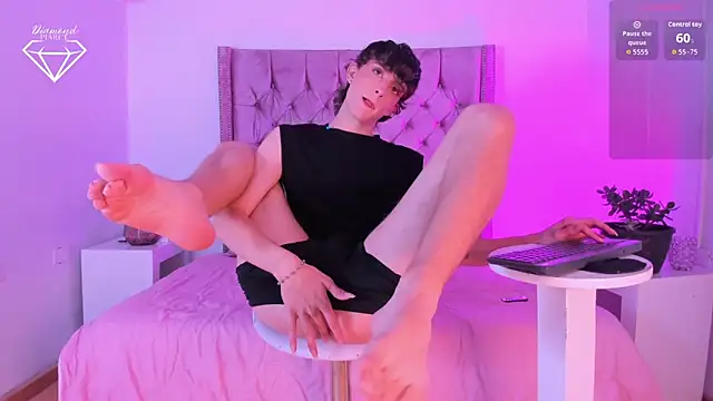 Diamond Piarce online show from 02-07-26, 04:42