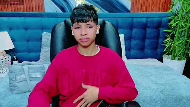 dilan 911 online show from 03-18-26, 06:42