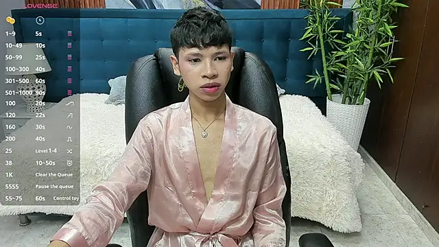 dilan 911 online show from 10-21-25, 06:18