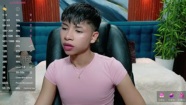 dilan 911 online show from 12-19-25, 06:54