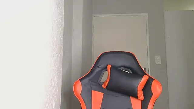 Ballenciaa online show from 10-31-25, 07:10