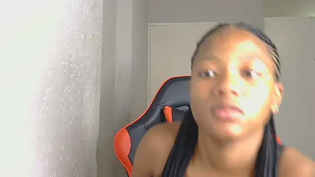 Ballenciaa online show from 12-17-25, 04:34