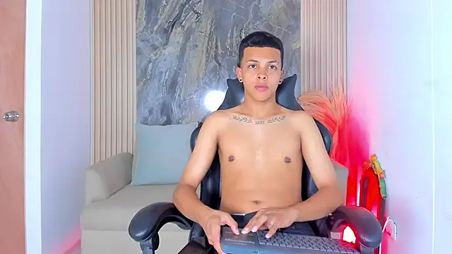 ThiagoCollin online show from 09-15-25, 09:48