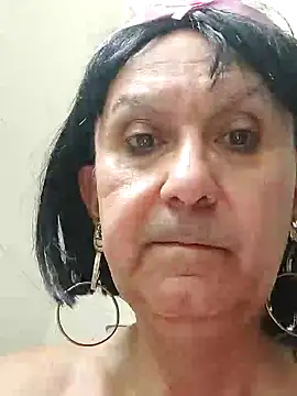 Snapshot of Emily_de_Carla chatting on 06-24-26, 02:26 Emily de Carla online show from 06-24-26, 02:26
