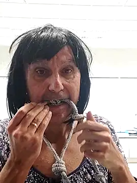 Emily de Carla online show from 10-23-25, 02:49