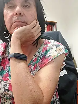 Emily de Carla online show from 11-20-25, 04:07