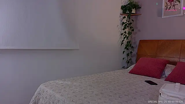 Snapshot of sarah_rayy chatting on 09-15-25, 11:16 sarah rayy online show from 09-15-25, 11:16