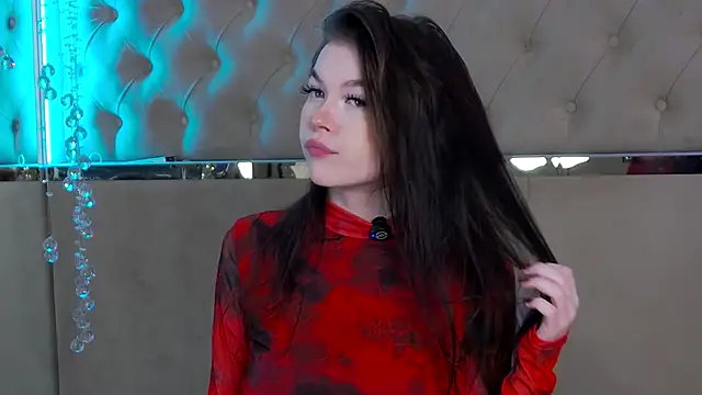 Snapshot of Wanda_Wild chatting on 10-11-25, 04:02 Wanda Wild online show from 10-11-25, 04:02