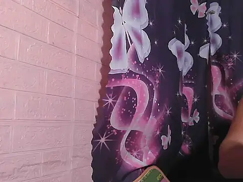Snapshot of Hot_Samantha4u chatting on 06-06-26, 10:42 Hot Samantha4u online show from 06-06-26, 10:42