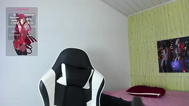 Raven Rouge  online show from 12-04-25, 03:27