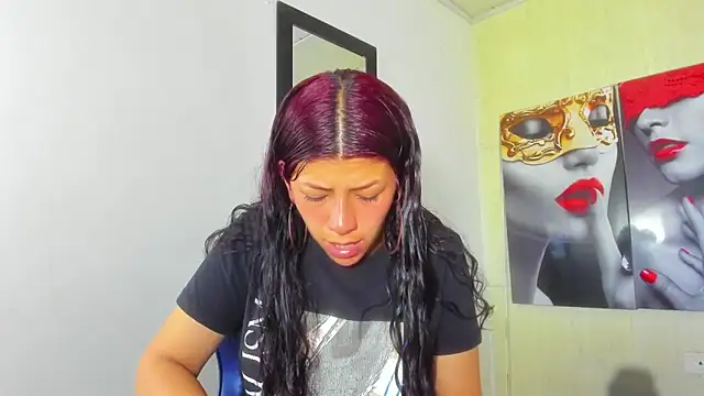 Raven Rouge  online show from 11-20-25, 04:46