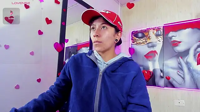 Raven Rouge  online show from 03-18-26, 08:32