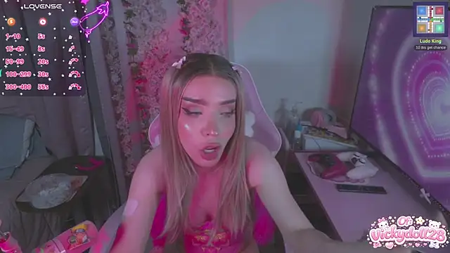 victoriabb28 online show from 04-24-26, 03:08