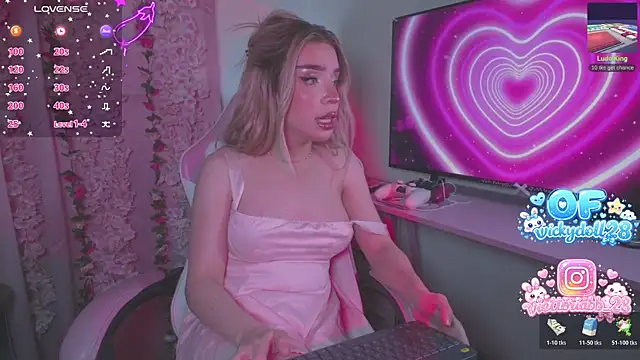 victoriabb28 online show from 05-11-26, 03:41