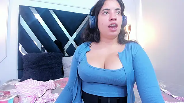 Nicol Chang online show from 11-25-25, 07:47