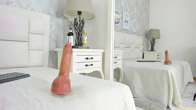 naia cox online show from 03-27-26, 08:26