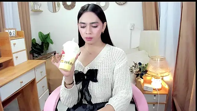 joyfulmartinaa online show from 10-06-25, 03:57