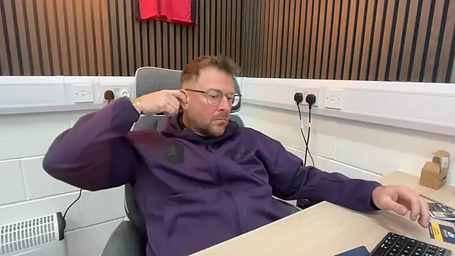 bilf1978 online show from 03-09-26, 07:34