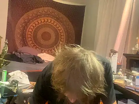 XanderOzzz online show from 11-15-25, 10:47