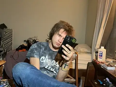 XanderOzzz online show from 06-17-26, 06:02