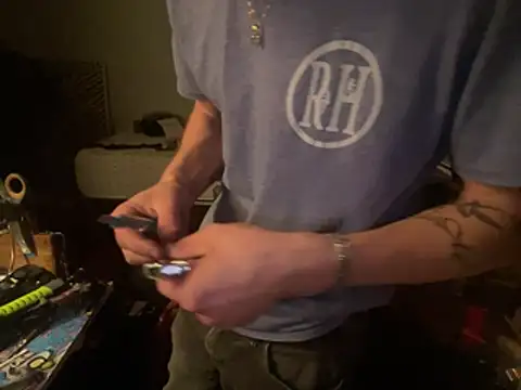XanderOzzz online show from 05-12-26, 08:54