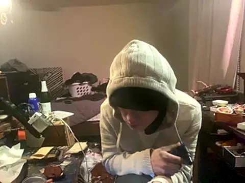 XanderOzzz online show from 12-15-25, 10:54